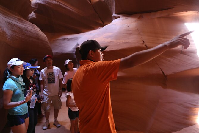 Upper Antelope Canyon Tour-AACT - Photography rules and useful preparation