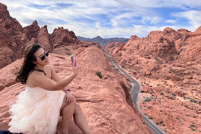 Valley of Fire and Red Rock Canyon Day Tour from Las Vegas - Four hours among Elephant Rock and Rainbow Vista