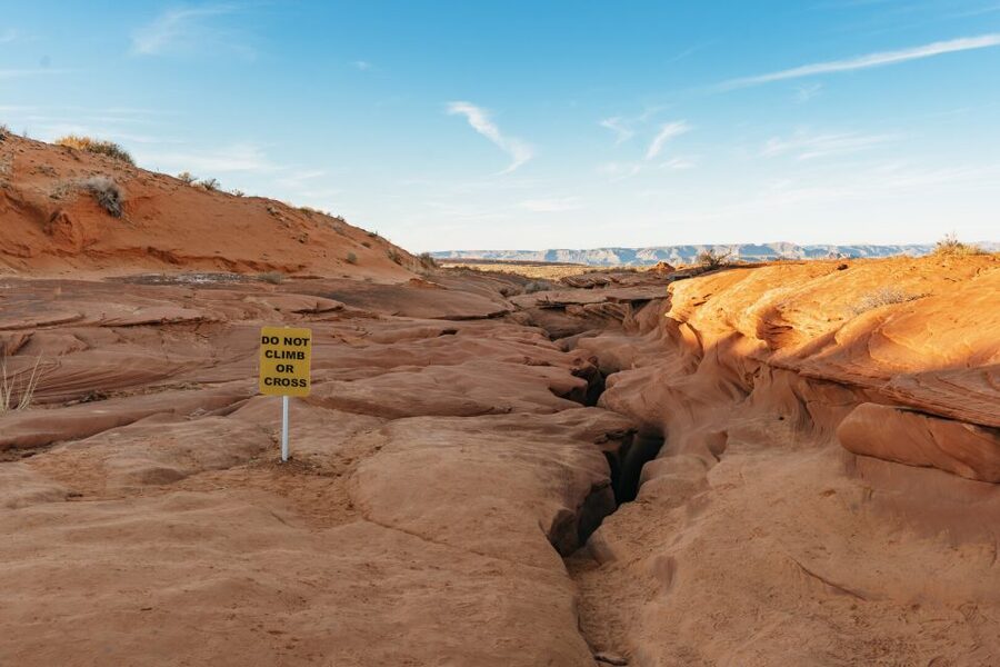 Vegas: Antelope Canyon & Horseshoe Bend Tour at Golden Hour - Lunch and the Glen Canyon Dam viewpoint