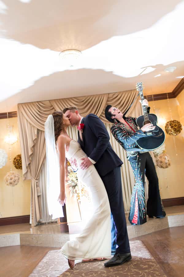 Vegas: Elvis-Themed Graceland Chapel Wedding or Vow Renewal - Planning the ceremony without small surprises
