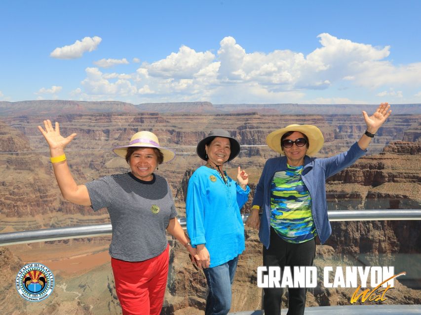 Vegas: Grand Canyon, Hoover Dam, Skywalk Option, & Two Meals - The early pickup sets the rhythm