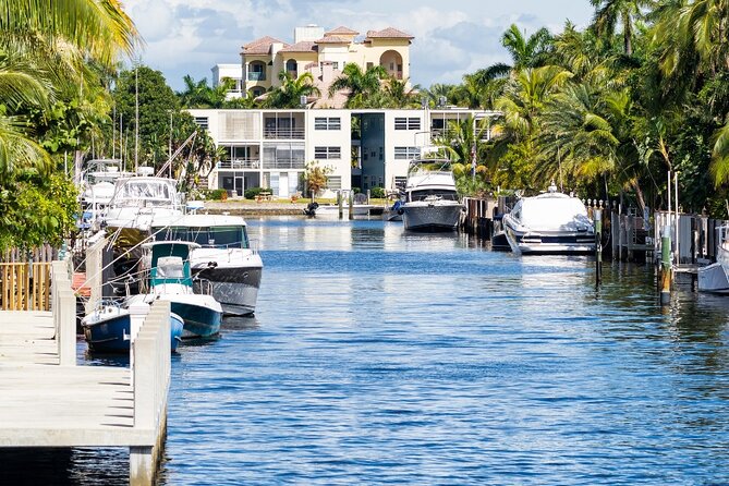 Venice of America Tour | Millionaire's Row | Complimentary Drinks - Choosing your seat and handling the Florida sun