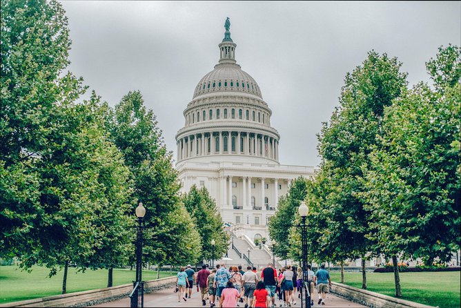 VIP Best of DC with US Capitol + National Archives Reserved Entry - Winter plan: Pentagon City instead of the boat