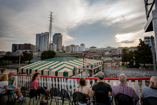 VIP Jazz Dinner Cruise with Private Tour and Open Bar Option - Souvenirs and the VIP price