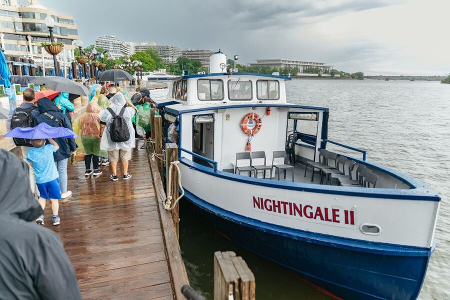 Washington, DC: Full-Day Tour with a Scenic River Cruise - Why this tour works for a first day in Washington