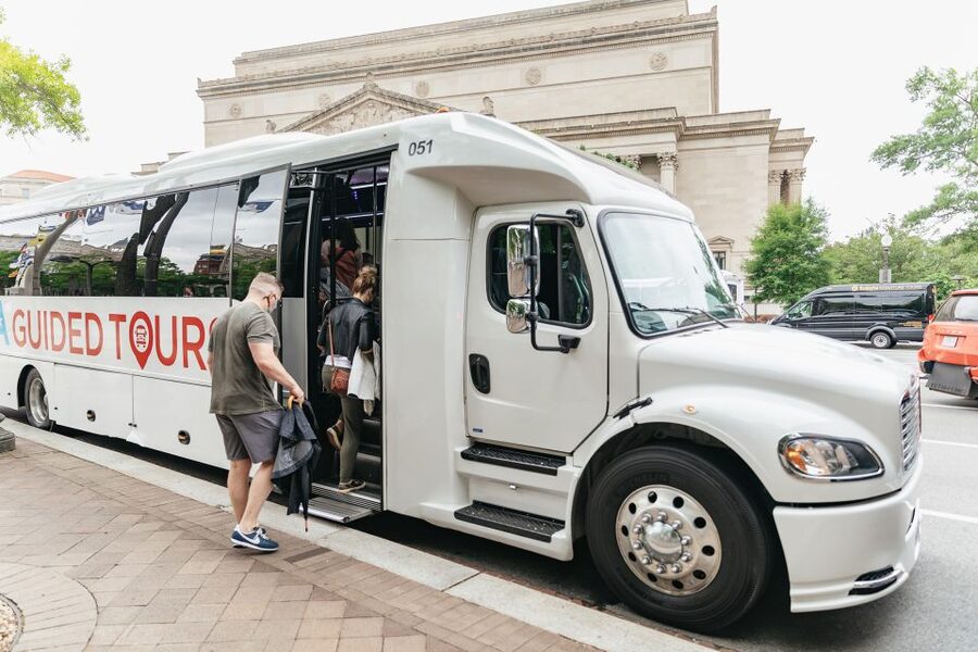 Washington, DC: Full-Day Tour with a Scenic River Cruise - The National Mall memorials, from war to remembrance