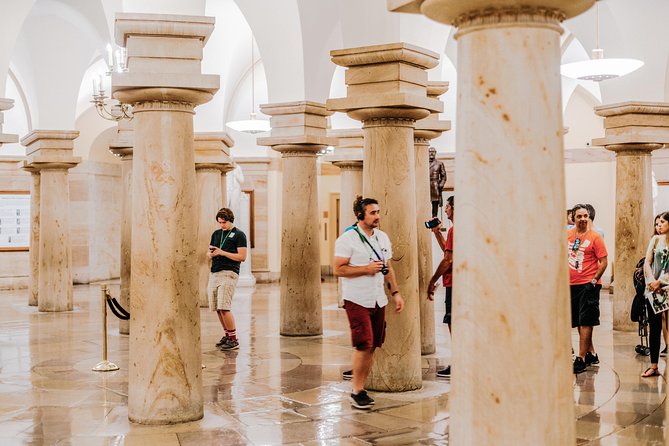 Washington DC in One Day: Guided Sightseeing Tour - Guides, drivers, and the human side of the day