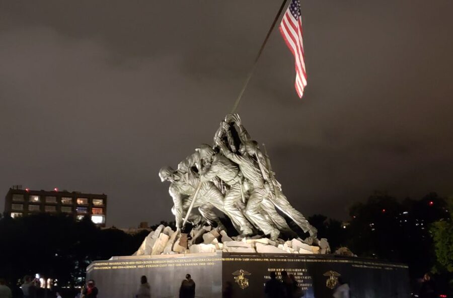 Washington DC: Monuments by Moonlight Nighttime Trolley Tour - Why a nighttime trolley works so well in Washington DC