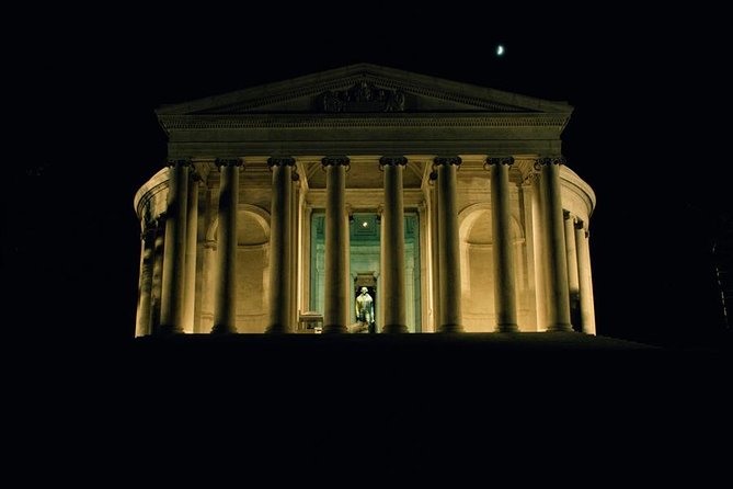 Washington DC Monuments by Moonlight Tour by Trolley - Why a nighttime trolley works so well in Washington