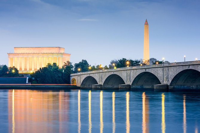 Washington DC Monuments by Moonlight Tour by Trolley - The guide is the real variable