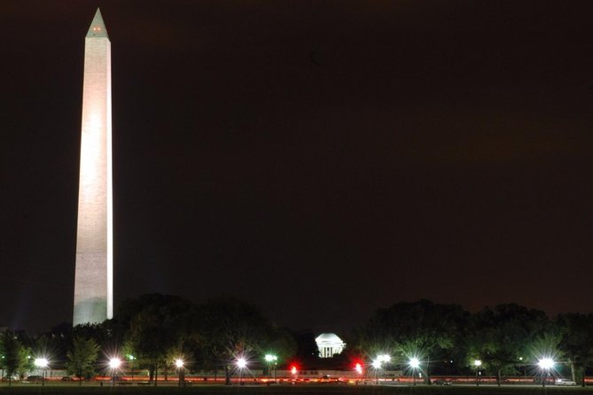 Washington DC Moonlight Tour by Electric Cart - The Tidal Basin, Jefferson, and Martin Luther King Jr.