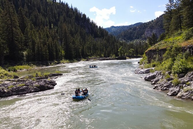 Whitewater Rafting in Jackson Hole: Small Boat Excitement - Guides who make the difference