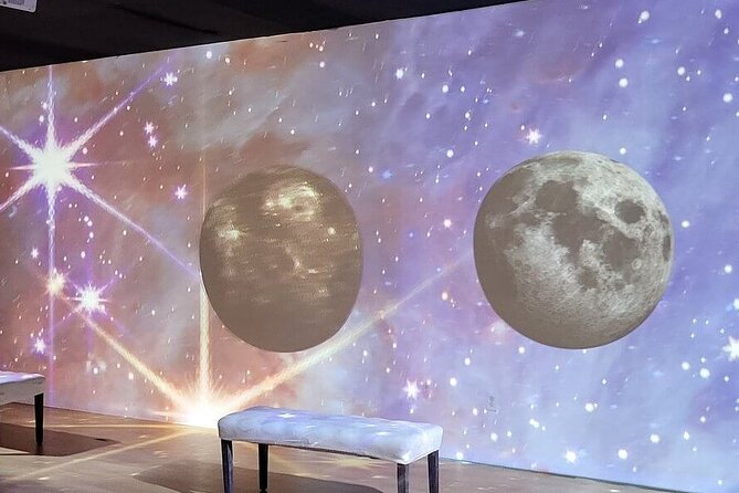 Wizard of OZ Museum tour - Why the Van Gogh and space material is here